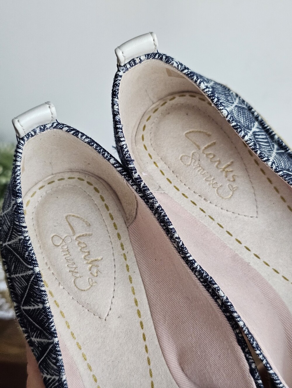 Clarks Clovelly Sun Espadrille Flats Women's 6.5M Blue White Chevron Print - Picture 9 of 10
